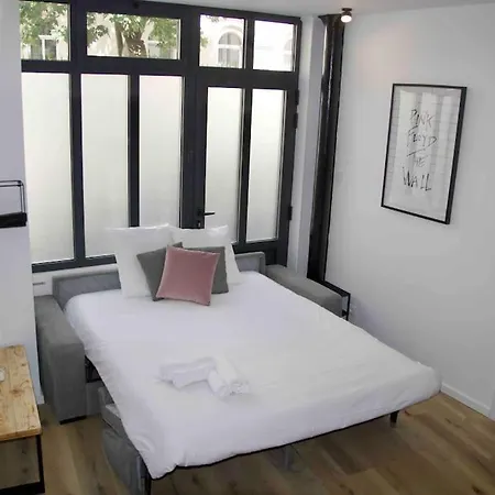 Appartamento Another Brick In The In Sleeps 9 Parigi