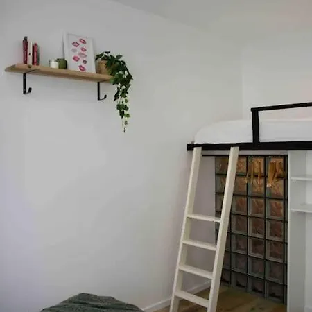 Appartamento Another Brick In The In Sleeps 9 *