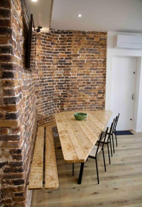 Another Brick In The In Sleeps 9 Appartamento *