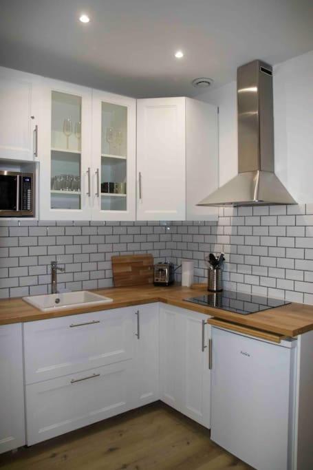 Another Brick In The In Sleeps 9 Appartamento *