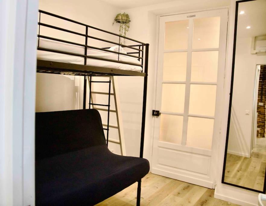 Another Brick In The In Sleeps 9 Appartamento Parigi
